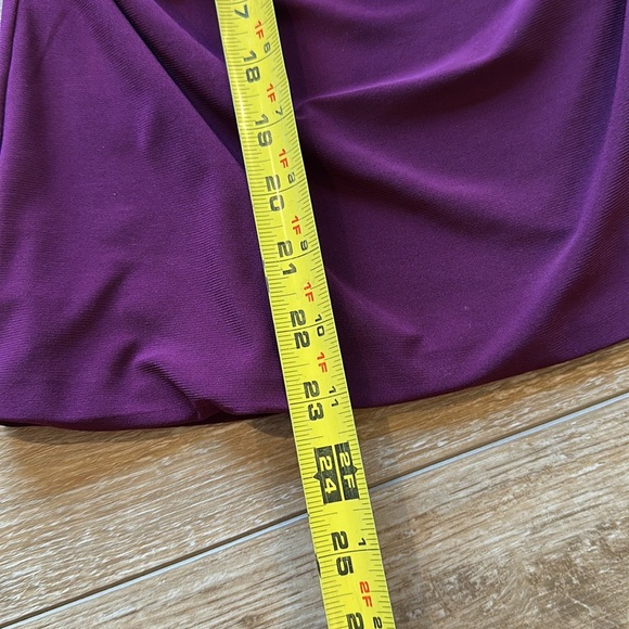 NWOT WHBM Wine Colored Sleeveless Shell with jeweled button Size XXS - Picture 9 of 9